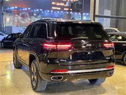 جیپ گراند شیرۆکی